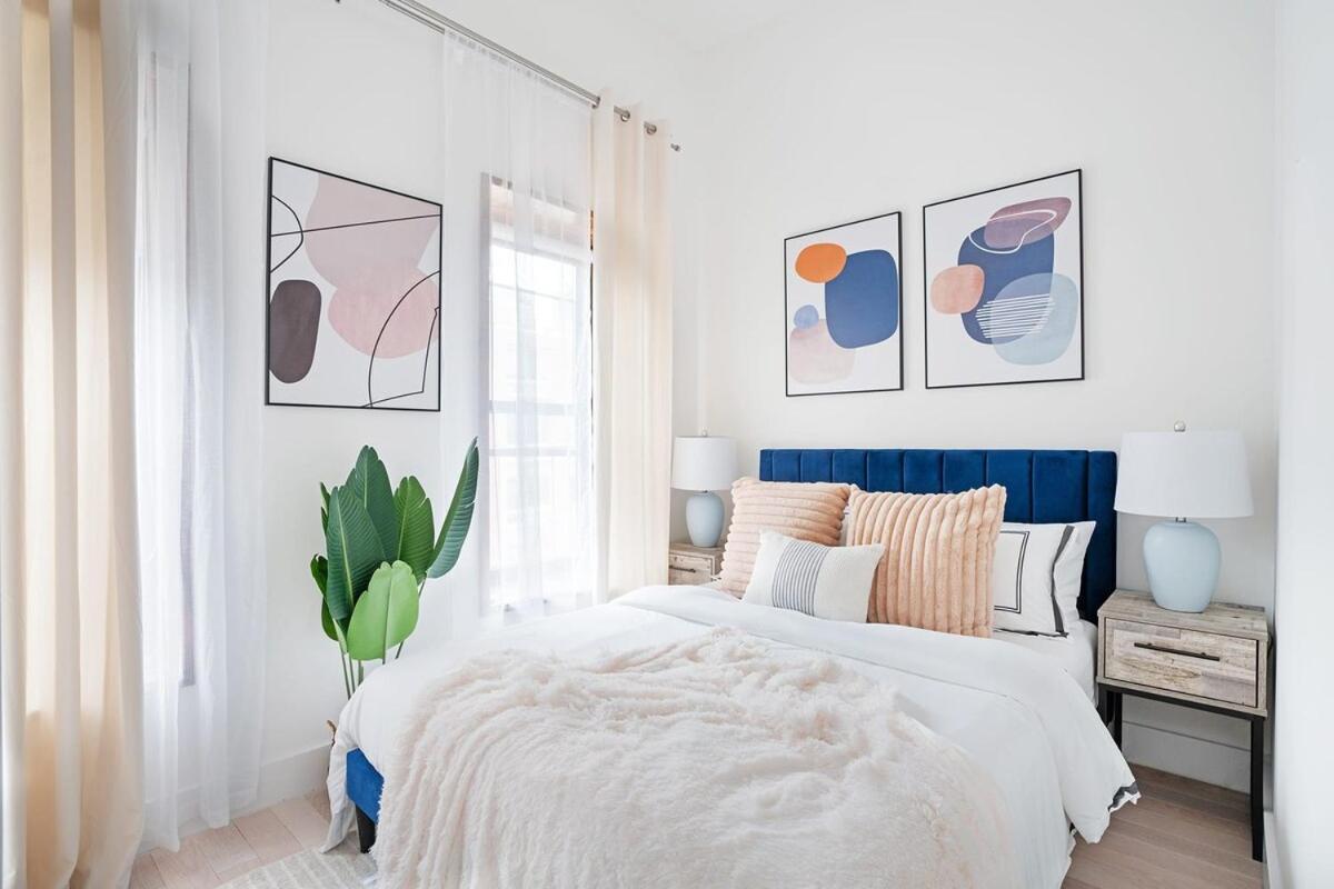 48-5fe Brand New 2br In Prime Midtown New York