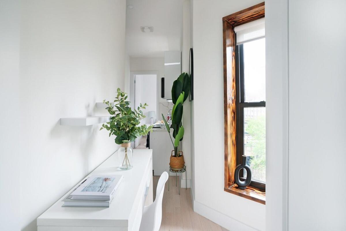 48-5fe Brand New 2br In Prime Midtown New York
