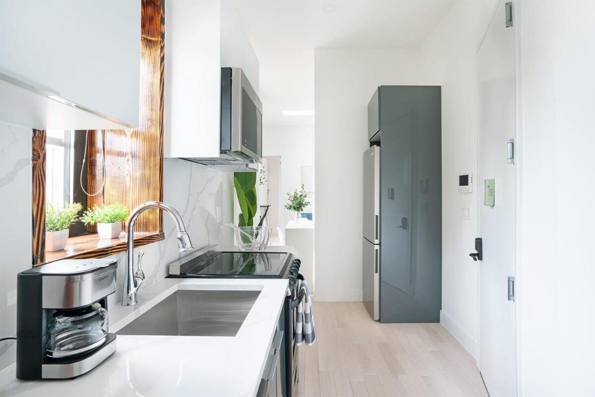 48-5fe Brand New 2br In Prime Midtown